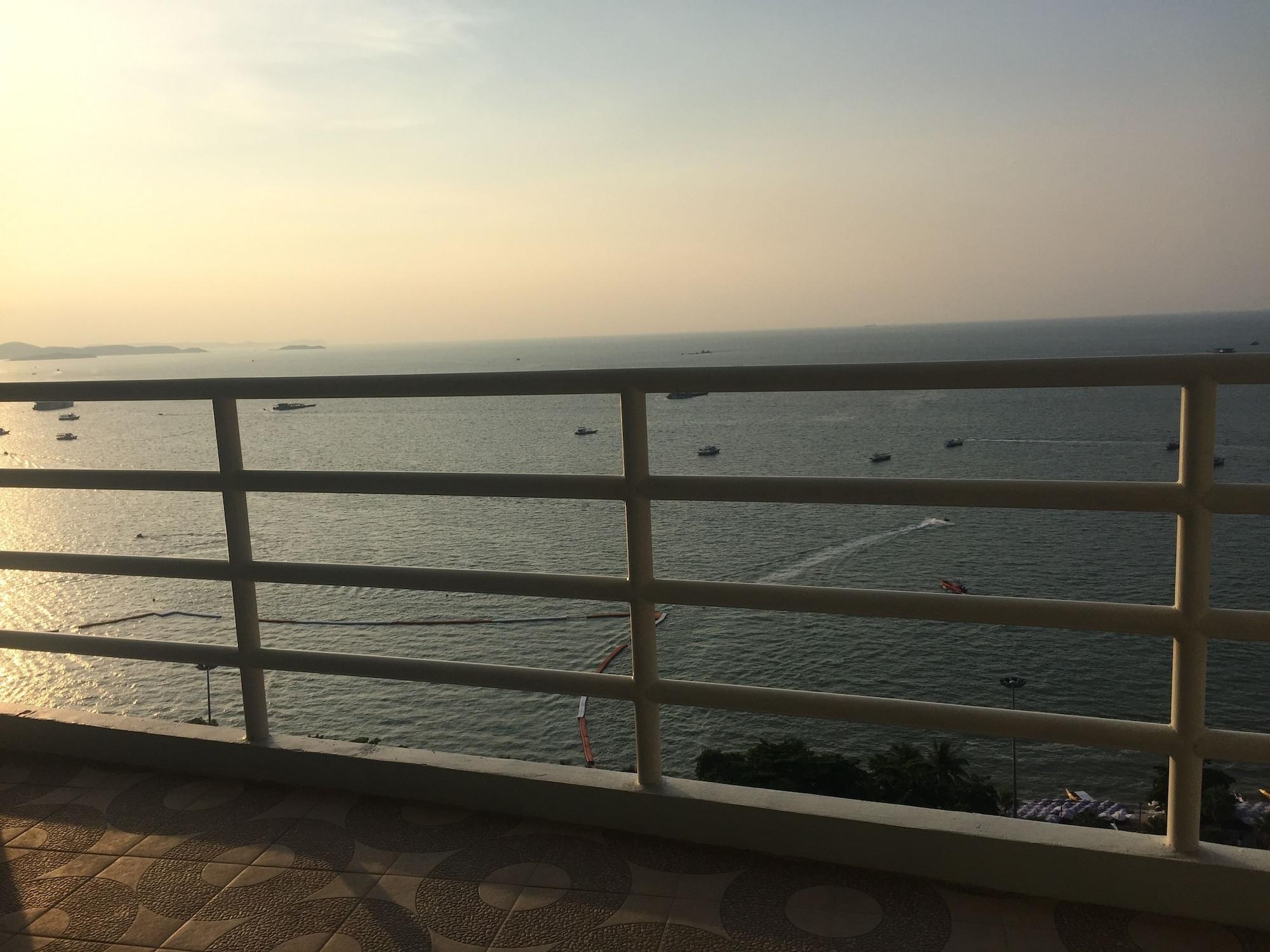 View Talay 6 Condominium By Honey Pattaya Exterior foto